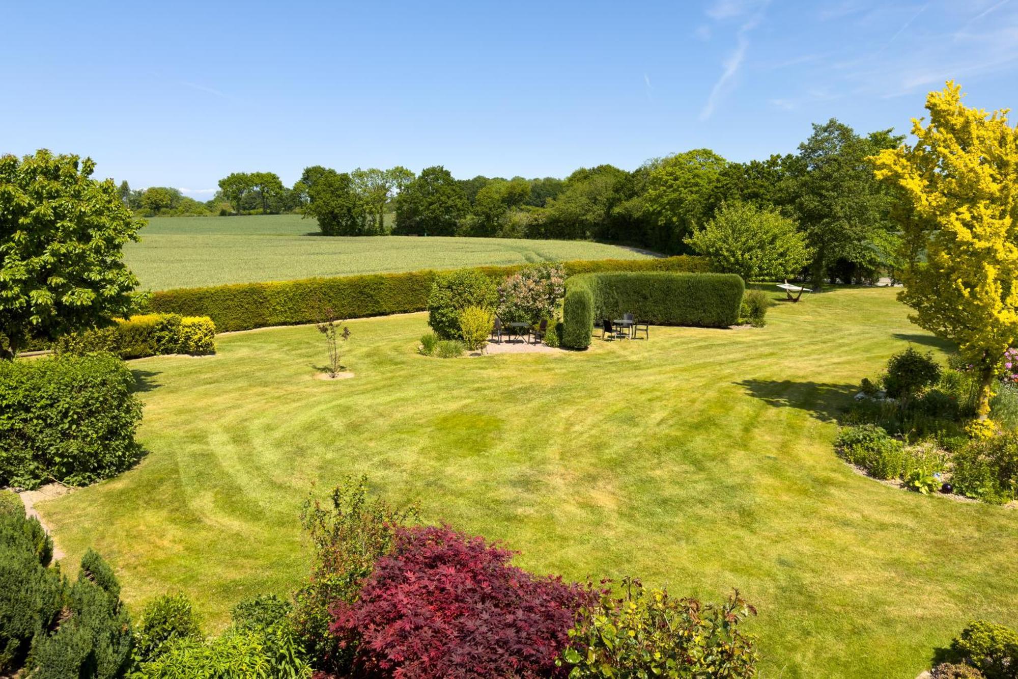 Pension Tuexen Hasselberg  ภายนอก รูปภาพ