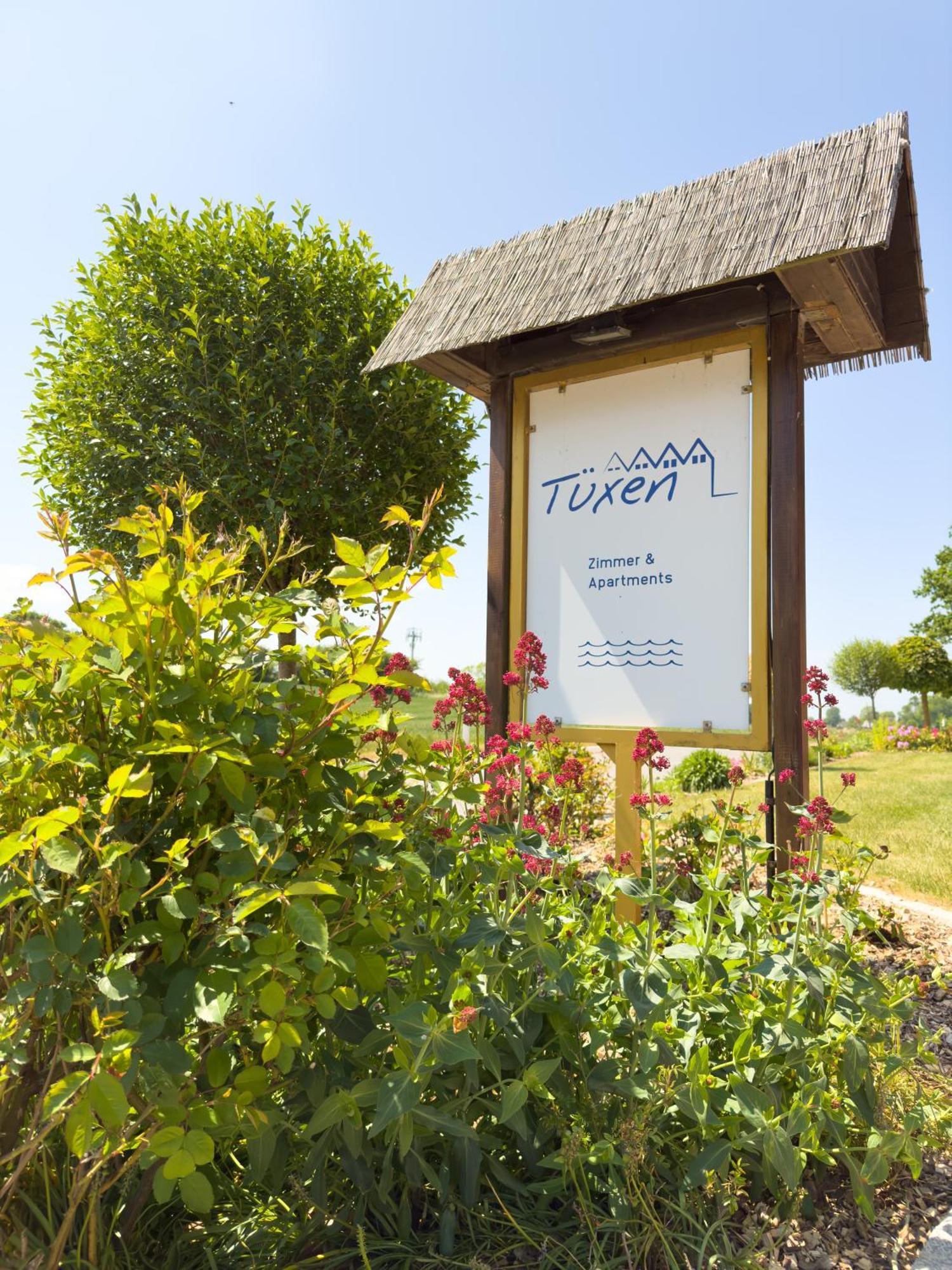 Pension Tuexen Hasselberg  ภายนอก รูปภาพ