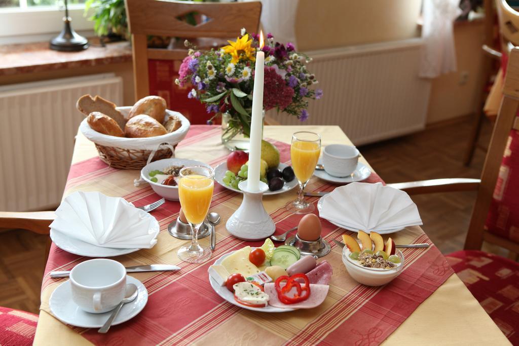 Pension Tuexen Hasselberg  ภายนอก รูปภาพ
