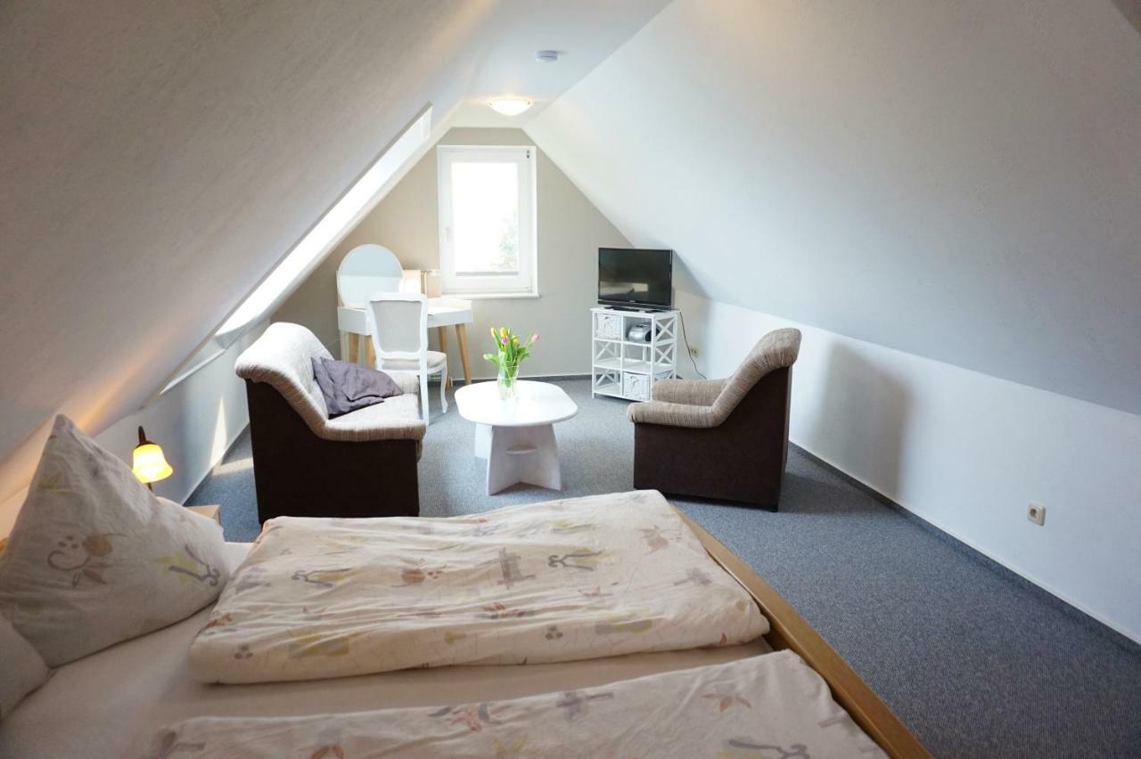 Pension Tuexen Hasselberg  ภายนอก รูปภาพ